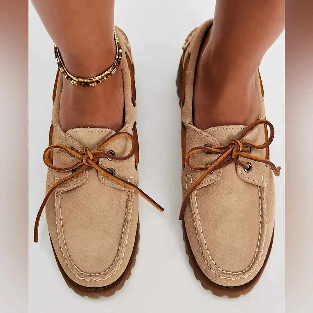 NEW $215 Campsides Sebago Ranger Suede Lug Sole Boat Shoes in Beige Camel